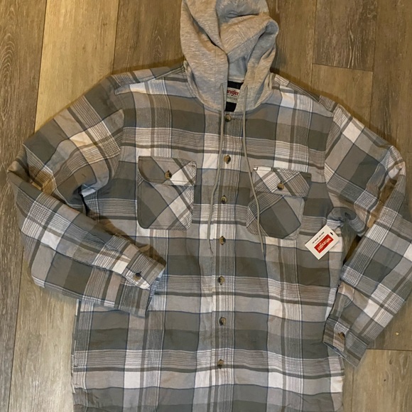 Wrangler Flannel Jacket men’s size L-Brand new. - Picture 3 of 3
